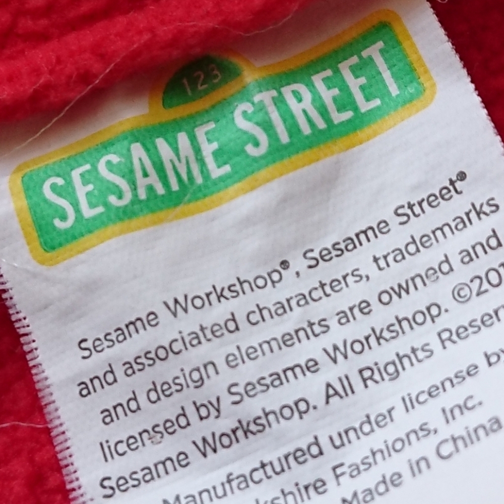 Red Sesame Street Elmo toddler winter hat size 2T-5T - Picture 5 of 8